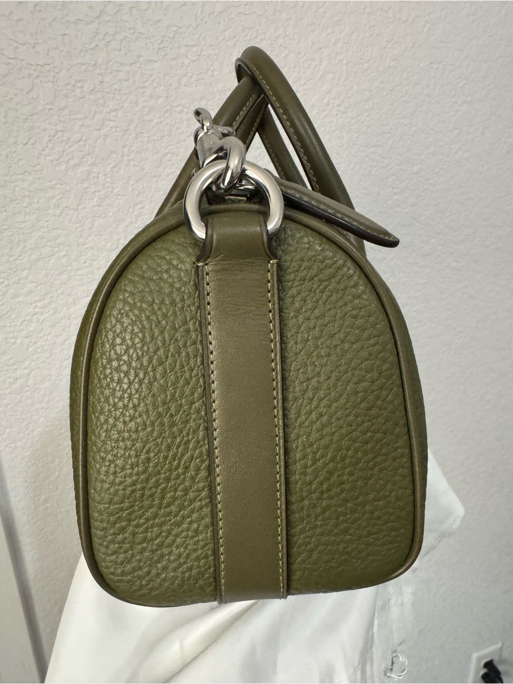 Coach Compass 25 Bag in Olive - Picture 3 of 9